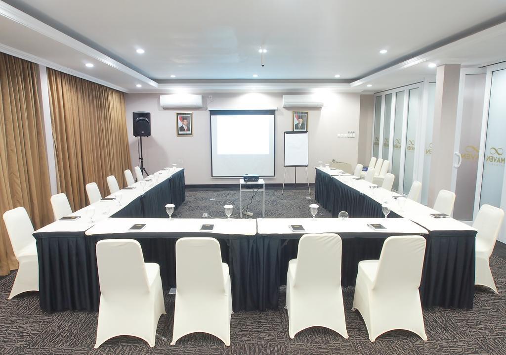 Maven Fatmawati Hotel Jakarta Exterior photo